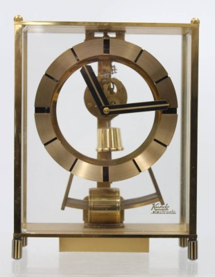 Auktion 369<br>Kundo Electronic Magnetpendeluhr von Kieninger & Obergfell, Werk läuft, ca. H-20cm B-15cm T-6,5cm [1]