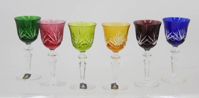 Auktion 369<br>5x Buntglas-Süssweingläser, Seebachhütte, gelbes Glas mit Chip, ca. H-12,5cm, eines ist uns Kaputt gegangen [1]