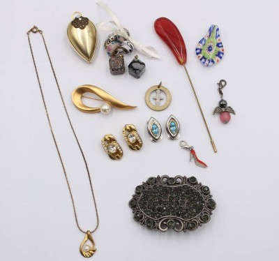 Auktion 369<br>Konvolut div. Modeschmuck [1]