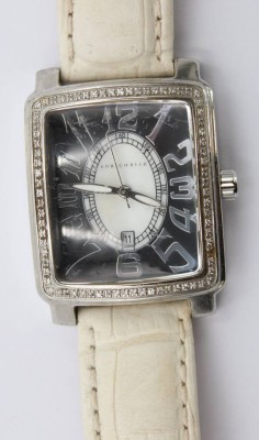 Auktion 369<br>Enrico Elle Milano Damenuhr mit weißem Lederarmband, Quarzwerk nicht geprüft, Tragespuren, ca,  3,5 x 3cm [1]