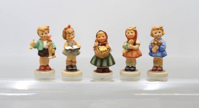 Auktion 369<br>5x Hummel-Figuren, Goebel, je ca. H-9cm [1]