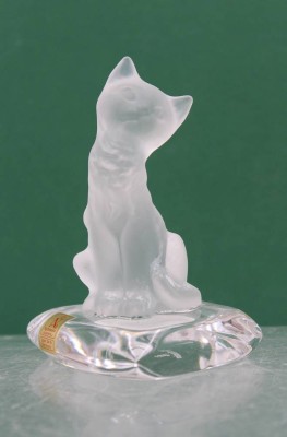 Auktion 369<br>Katze auf Kissen, Nachtmann, ca. H-10cm [1]