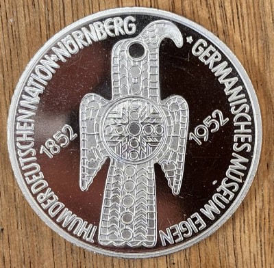 Auktion 369<br>5 DM Replik „Germanisches Museum“, D-3,5 cm, 17,3 gr. wohl versilbert? [1]