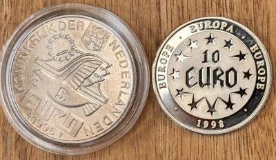 Auktion 369<br>2x Medaillen, 10 und 5 Euro, wohl versilbert, Vor Euro-Zeit [1]