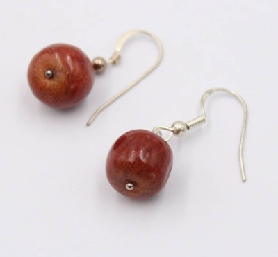 Auktion 369<br>Paar Ohrhänger, Schaumkoralle, 925er Silberbügel, ca. L-3cm [1]