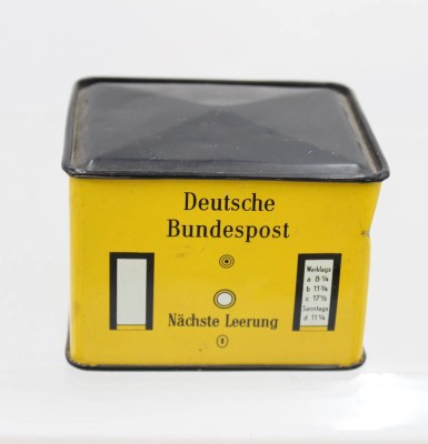 Auktion 369<br>Spardose aus Blech,  Deutschen Bundespost, H-6cm B-9cm [1]