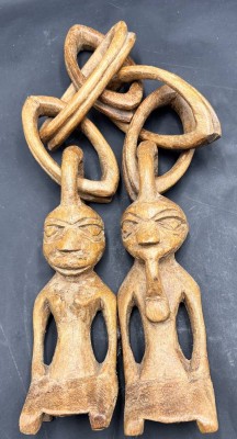 Auktion 369<br>Yoruba Ahnenkette, mit Kette verbunden, L-92 cm [1]