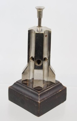 Auktion 369<br>Alhöso Solingen ZIGARREN-ABSCHNEIDER, Modell Metropolis, D.R.G.M. 30er Jahre, ca. H-21cm [1]