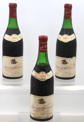 Auktion 369<br>3 Flaschen Rotwein, 1961 Bourgogne Aligoté ,  A. Ligeret. etwas Verdunstungsverlust [1]