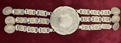 Auktion 369<br>massive Silber-800- Trachten-Westengürtel bzw. Schliesse, gemarkt A.O. Sanguinett?, 150 gr., L-26 cm, Mittelstück D-7 cm [1]