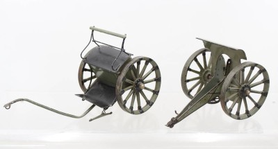 Auktion 369<br>gr. Lafette und Kutsche, Blech, 1x gemarkt 