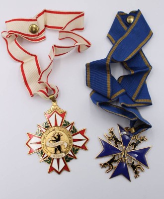 Auktion 369<br>2x Karnevalsorden, Berlin, 1958/59, ca. D-7cm [1]