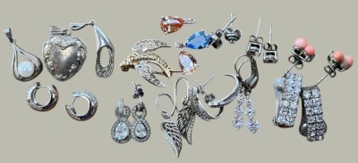 Auktion 369<br>kl. Lot Ohrhänger, Stecker, Anhänger, Brosche, wohl grossteils Silber, ca. 37 gr [1]