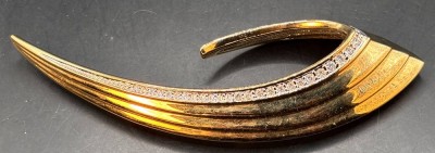 Auktion 369<br>gr. Nadel mit klaren Steinen 