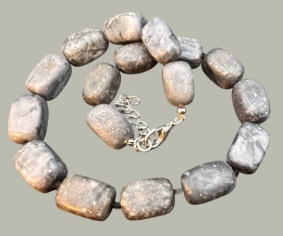 Auktion 369<br>massive Stein Halskette?L-ca. 46 cm, ca. 160 gr [1]