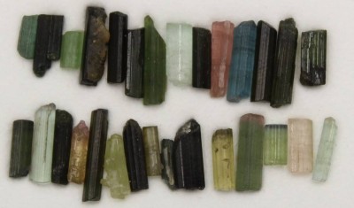 Auktion 369<br>ca. 20 ct Turmalin-Kristalle [1]