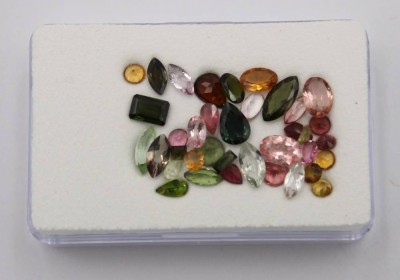 Auktion 369<br>ca. 10 ct. Turmaline [1]