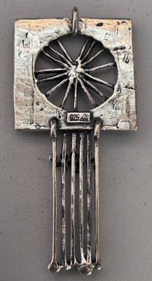 Auktion 369<br>Silber-925- Designer Anhänger, beweglich, 6x2,8 cm, 10 gr. [1]