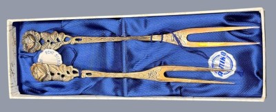 Auktion 369<br>2x Wurstgabeln, Antiko Silber-800-,in OVP, zus. 31 gr. [1]