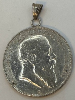 Auktion 370<br>5 Mark DR 1902, Silber,  Friedrich- Grossherzog von Baden, gehenkelt, 4 cm, 28,3 gr. [1]