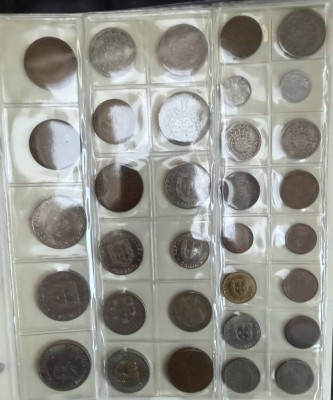 Auktion 370<br>Münzalbum mit ca. 20 Münzblättern, ca. 230 Münzen, Europa, wohl auch einige Silber, ungeprüft-unsortiert [1]