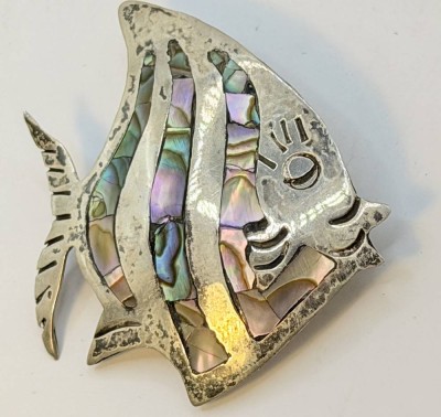 Auktion 370<br>Brosche Scalar Fisch, Silber-925- mit Perlmutt-Einlagen, Mexico, 4x4 cm, 4,7 gr [1]
