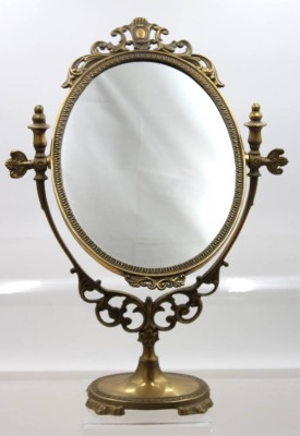 Auktion 370<br>hoher Tischspiegel, Messing, ca. H-49,5cm [1]