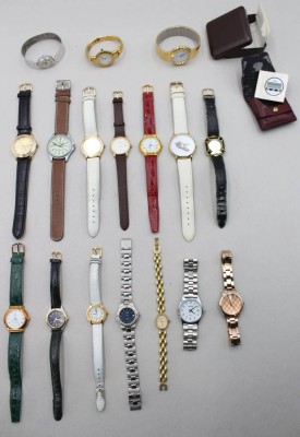 Auktion 370<br>Konvolut div. Quarz-Armbanduhren, meist Damen, Funktionen nicht geprüft [1]