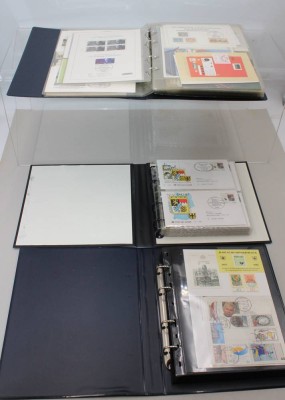 Auktion 370<br>3x Alben mit diversen Ersttagsbriefen, hpts. Deutschland [1]