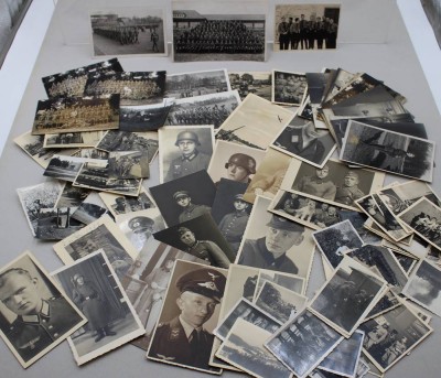 Auktion 370<br>Konvolut div. Fotografien aus der Zeit des 2. Weltkrieges, wohl mehr als 50 Stück [1]
