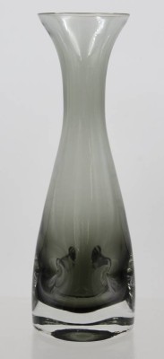 Auktion 370<br>Kunstglasvase, an Stand 4fach gedrückt, Friedrich Glas ?, ca. H-25cm [1]