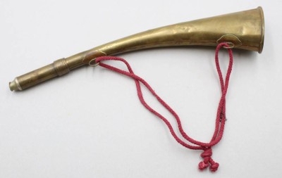 Auktion 370<br>Signalhorn aus Messing, älter, ca. L-42cm [1]