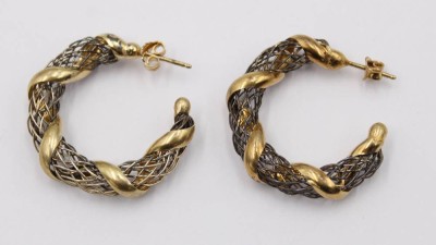 Auktion 370<br>Paar Halbcreolen, 925er Silber, teilw. vergoldet, zus. ca. 9gr., L-3cm [1]