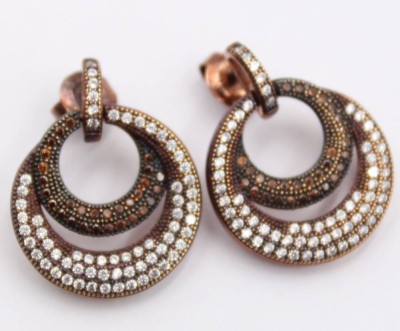 Auktion 370<br>Paar 925er Silber-Ohrstecker, klare Steine, zus. ca. 5,1gr., L-2,5cm [1]