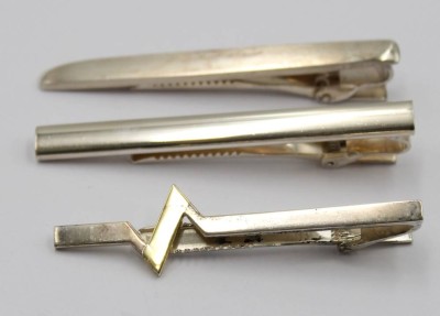 Auktion 370<br>3x div. 925er Silber-Krawattennadeln, zus. ca. 32gr., L-ca. 7cm [1]