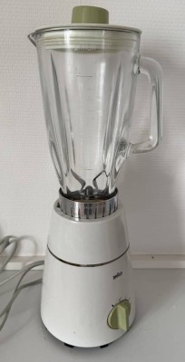 Auktion 370<br>Braun Standmixer MX32,  Modell aus 1962, optisch gut erhaltener vintage Design [1]