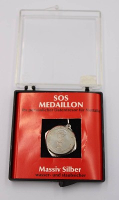 Auktion 370<br>SOS. - Medaillon, 925er Silber, 10,8gr., L-2,5cm [1]