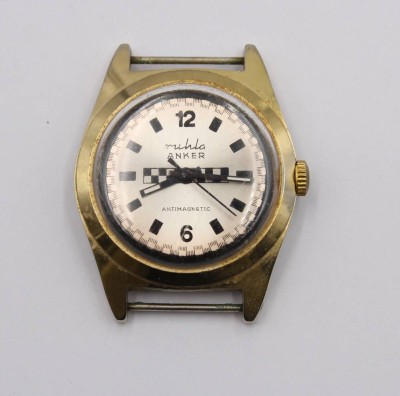 Auktion 370<br>Vintage-Armbanduhr, Ruhla/Anker, Handaufzug, Werk läuft kurz an (2-3sek.), ohne Band, ca. D-3,5cm [1]