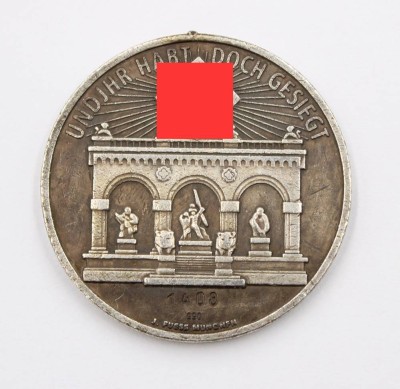 Auktion 370<br>sogen. Blutorden, offiziell das Ehrenzeichen des 9. November 1923, Oese defekt, Nr. 1408 990, D-4cm [1]