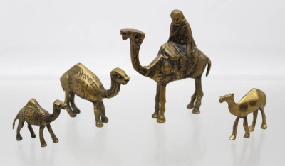 Auktion 370<br>4x Figuren, Kamele, Messing, ca. H-10,5 bis 4cm [1]