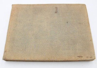 Auktion 370<br>Fotoalbum mit 204 div. Aufnahmen, 1. WK, teilw. betitelt, Altersspuren [1]