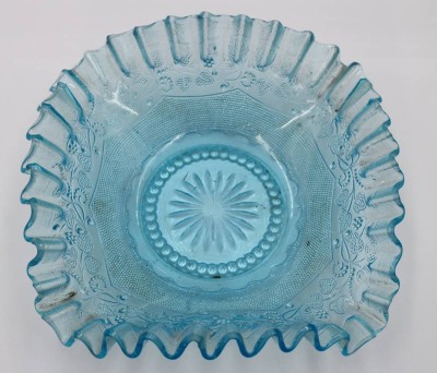 Auktion 370<br>antike Kunstglas-Schale, älter, ca. H-6,7cm ca. D-19,5cm [1]