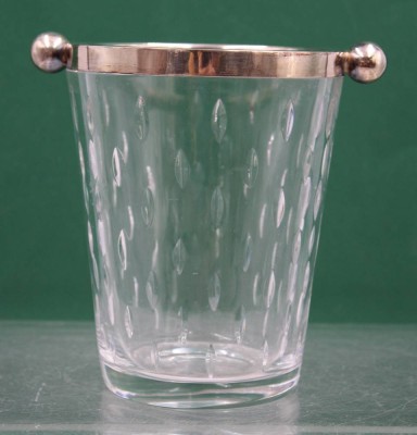 Auktion 370<br>Eisbehälter, 835er Silbermontur, Kristall beschliffen, H-14,5cm [1]