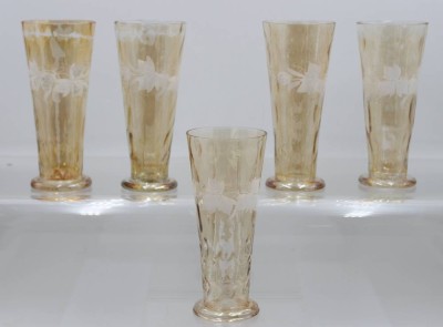 Auktion 370<br>5x Biergläser, älter, Emaillemalerei, je ca. H-16,5cm [1]