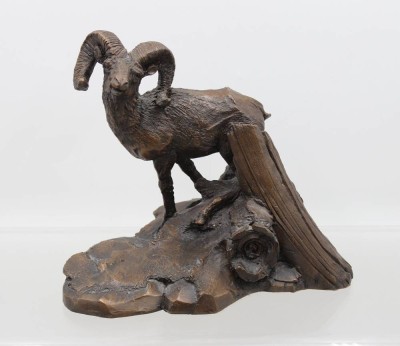 Auktion 370<br>Figur, Mountain Sentinel by Chapel, WWF Edition, Kunstmasse, 1982, ca. H-19cm [1]