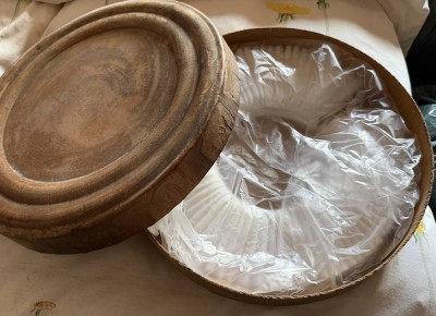 Auktion 370<br>3x Halskrausen für Pastoren in alten Behältern, D-ca.32 cm [1]