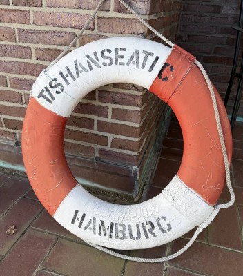 Auktion 370<br>original Rettungsring von der T.S. Hanseatic, Altersspuren, D-67 cm [1]