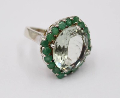 Auktion 370<br>925er Silber-Ring, grüne Steine, ca. 6,9gr., RG 51 [1]