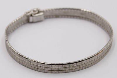 Auktion 370<br>835er Silber Armband, guter Zustand, L. 19cm, 1,8cm breite, 18 Gramm [1]
