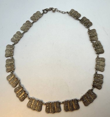 Auktion 370<br>Silber-Halsband-800-, max. L-46 cm, 26,1 gr. [1]